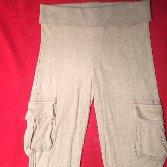 yoga pants with cargo pockets